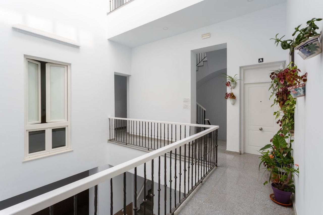 El Capitan Veneno By Cadiz4rentals