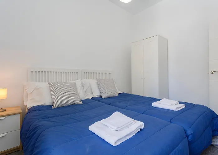 Apartamentos El Capitan Veneno By Cadiz4Rentals